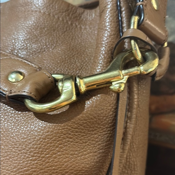 Coach Avery Tan Leather Hobo Bag with Gold Accents No. M1380-F23309 - Picture 4 of 12